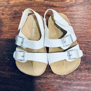 Old Navy baby sandals 12-18 months
